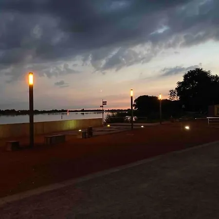 Natur Erleben An Der Elbe In *